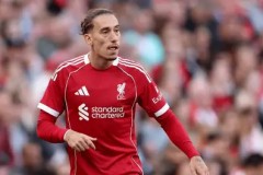 欧冠淘汰赛前瞻：巴塞罗那对阵巴黎圣日耳曼，阵容调整与备战策略揭秘